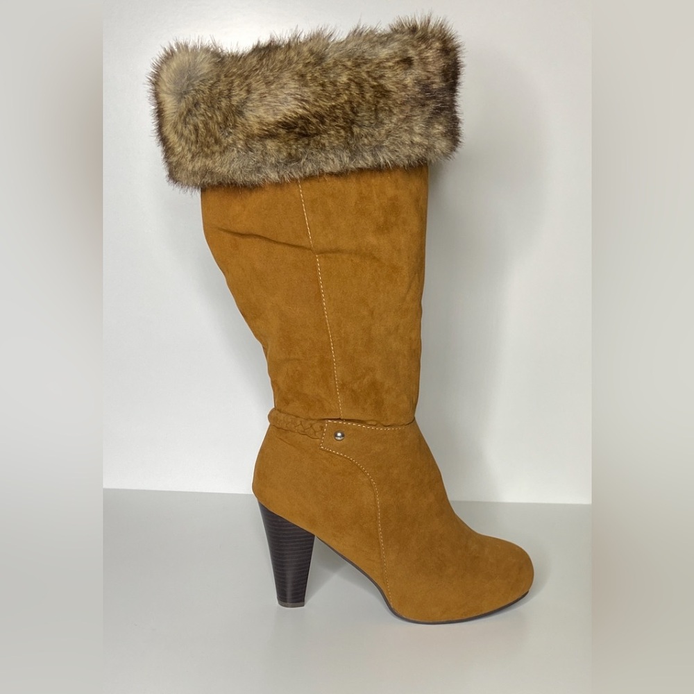 Women's Tan Faux Fur Trim Boots